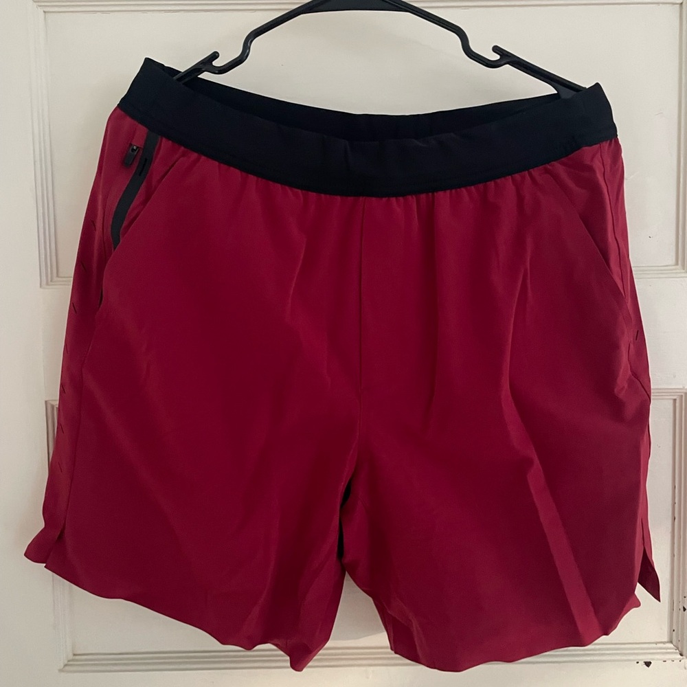 Ten Thousand Men’s Interval Short